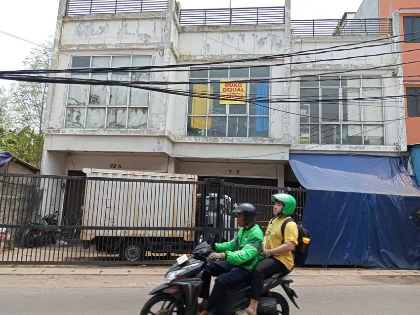 RUKO GANDENG 3 UNIT JL BOJONG RAYA JKT BARAT LOKASI RAMAI ADA PARKIR