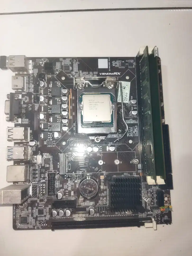 Komputer Motherboard venom RX h61& process i3 gen 3