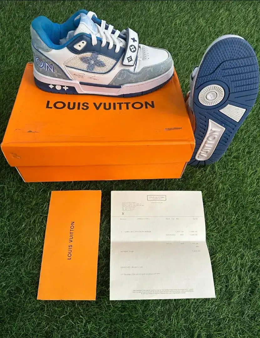 Sepatu Louis Vuitton LV trainer