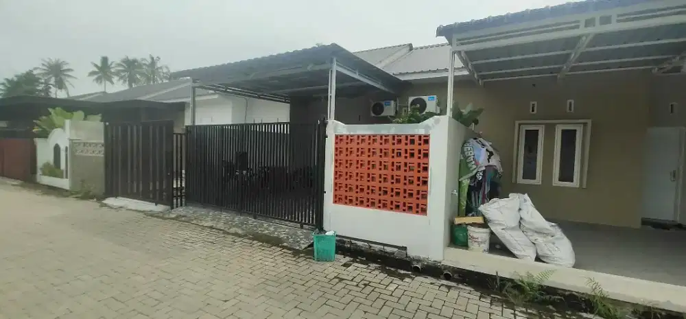 PEMASANGAN KANOPI RANGKA BAJA RINGAN