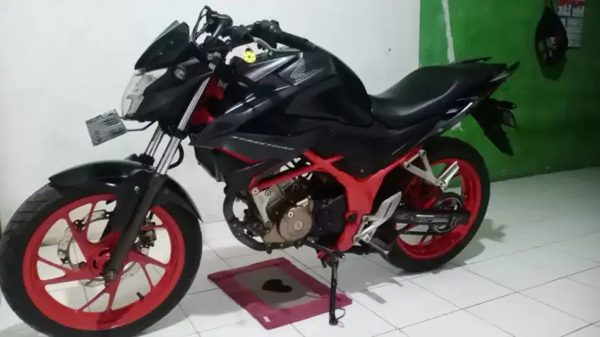 Dijual Honda CBR150R