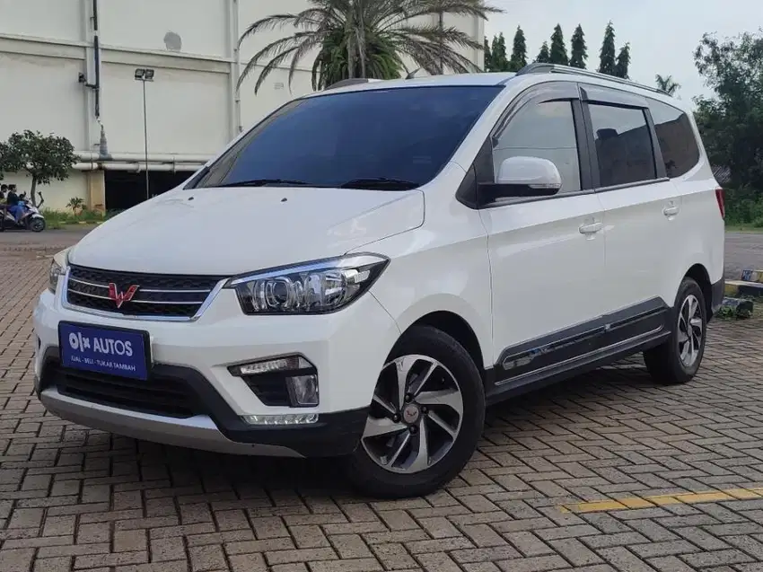 KM Rendah TDP 10JT Wuling Confero S 1.5 L Lux Bensin-MT 2019 Putih