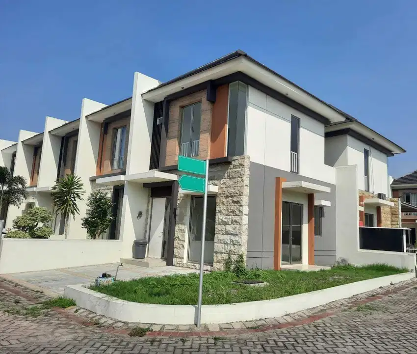 Dijual Rumah Bagus Greenland Menganti,Barat Surabaya