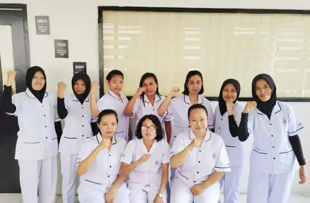 Butuh segera baby sitter