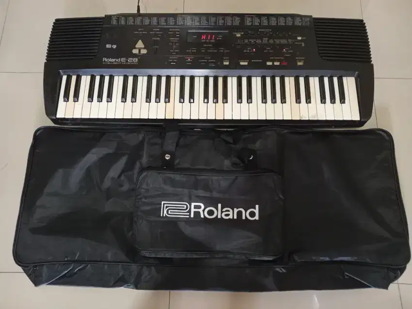 Dijual Keyboard Roland E28 Made in Italia kondisi bekas