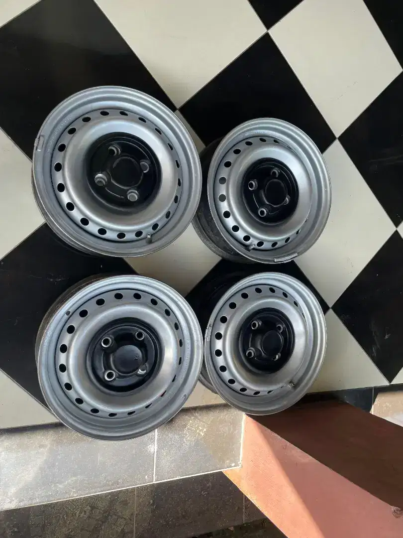 Velg 14 kaleng 4x114 avanza xenia kijang