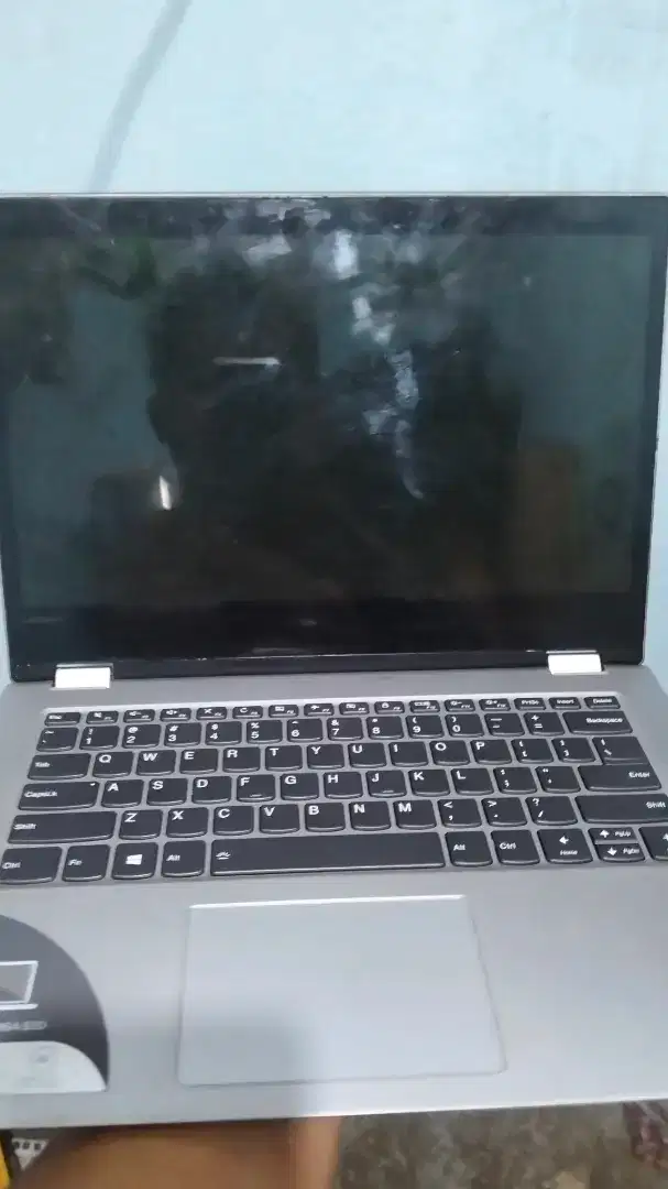 Laptop Lenovo Yoga 520 14ikb