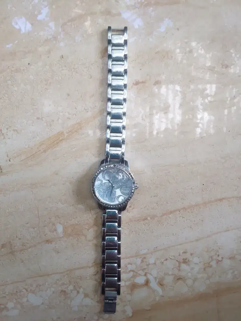 Jam tangan wanita