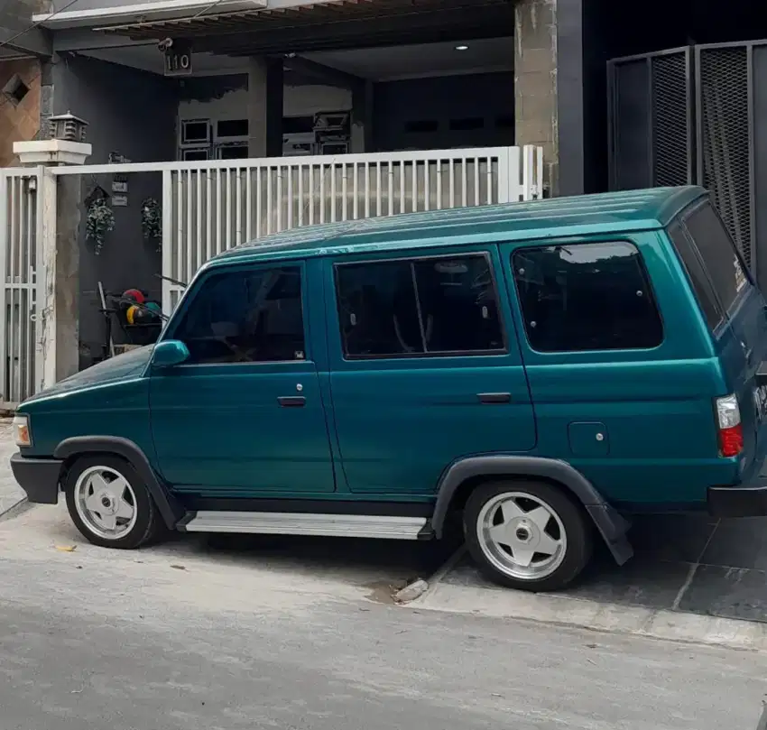 Toyota kijang grand extra 1.8