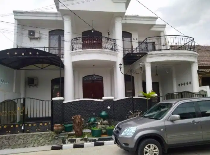 Dijual. rumah mewah clasic di Puri Anggrek Mas