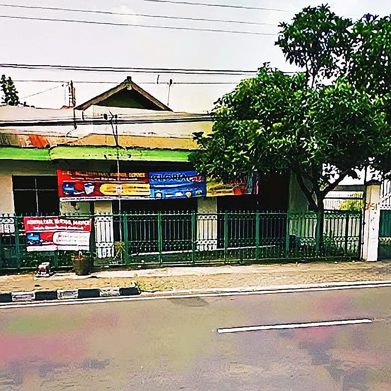 RUMAH DAN TEMPAT USAHA PINGGIR JALAN RAYA JOGJA - WATES  SLEMAN