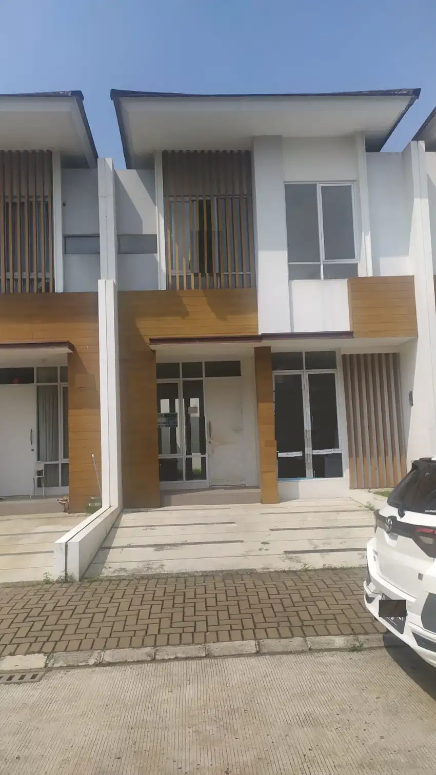 Jual Rumah Cantik dekat Universitas Gardenville Citra Raya Tangerang