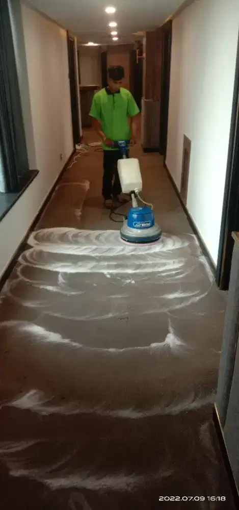 Jasa cuci karpet kantor kursi kantor general cleaning