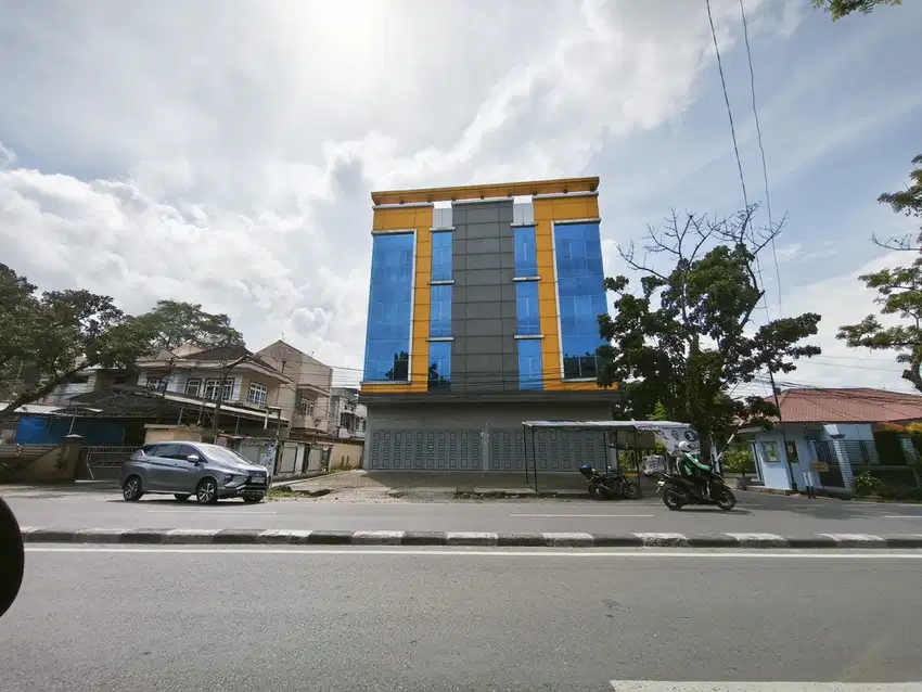 Disewakan Ruko Gandeng Jalan Kl. Yos Sudarso, Glugur Kota, Kec. Medan