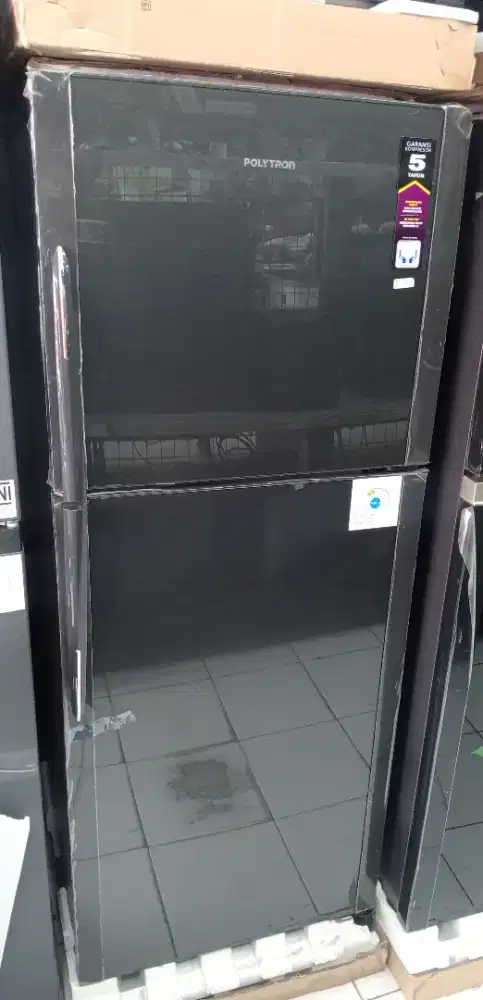 KULKAS 2 PINTU POLYTRON CREDIT