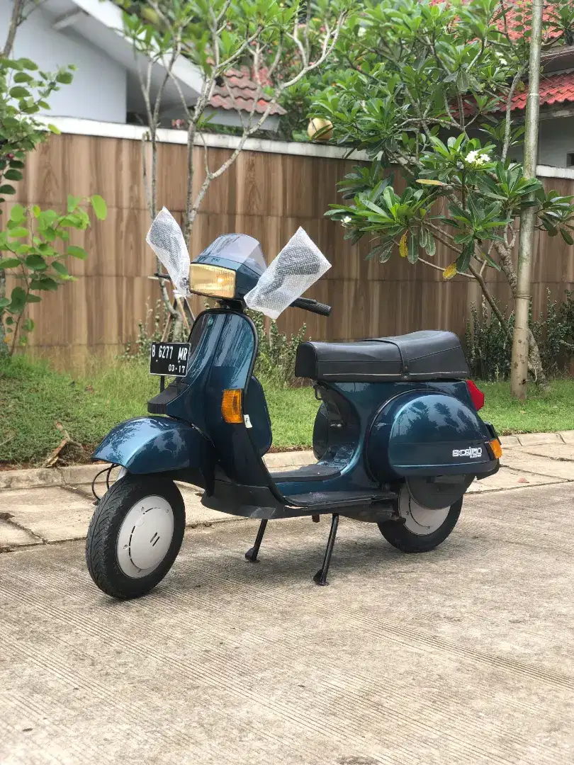 Vespa P150Excel 2001