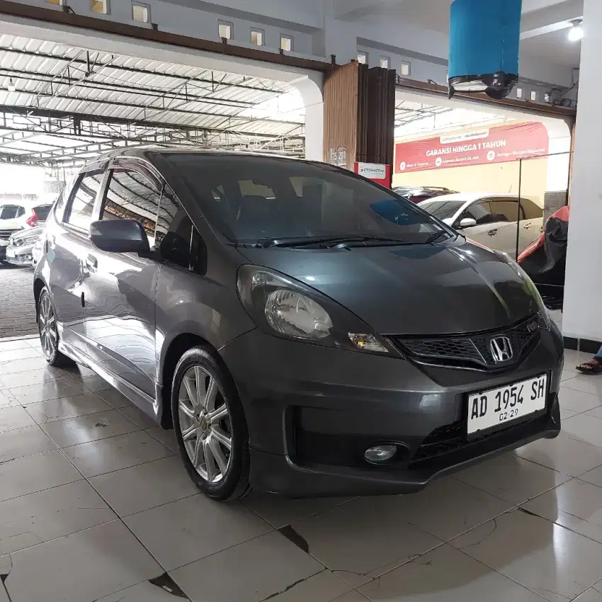 Honda Jazz RS 2013/14 Manual