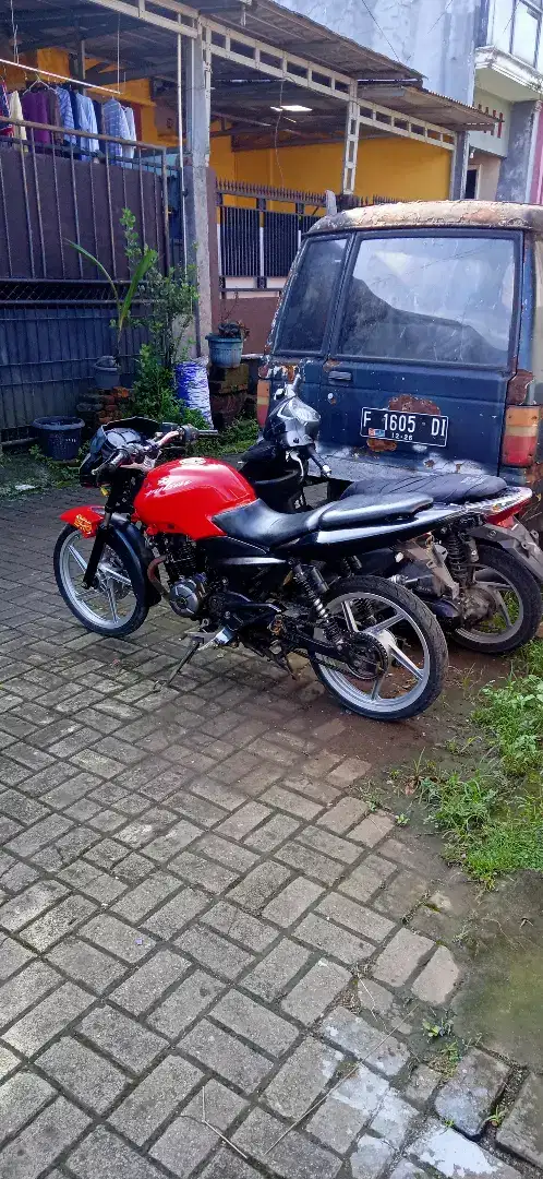 bajaj Pulsar tahun 2011