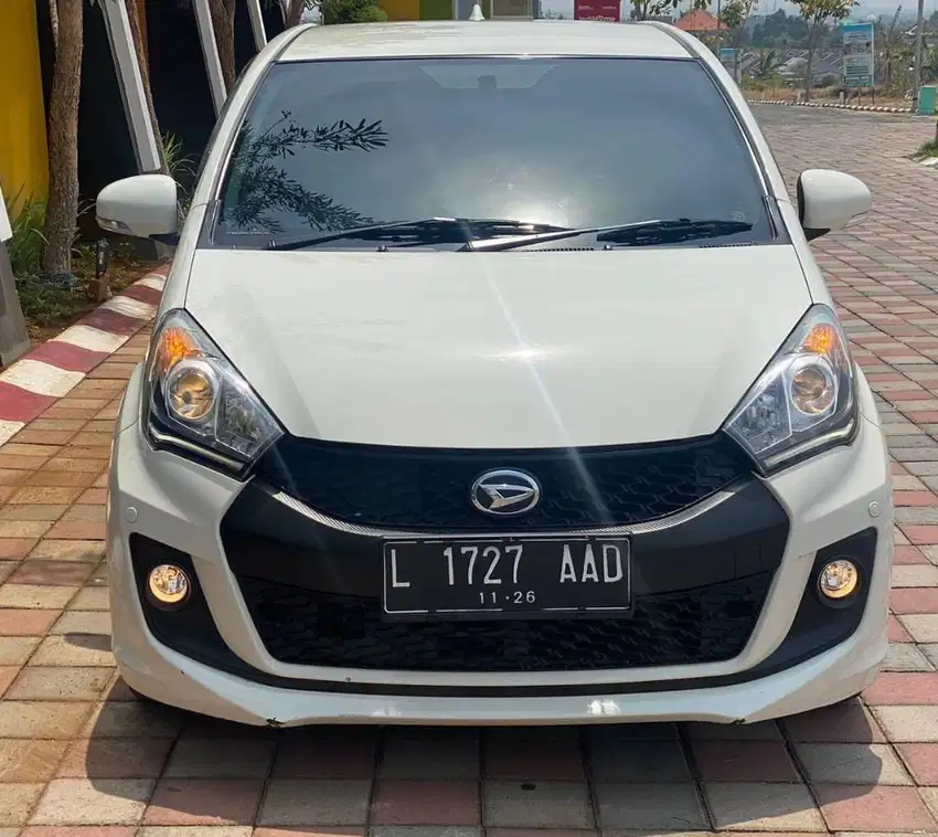 Daihatsu Sirion RS MT 2016