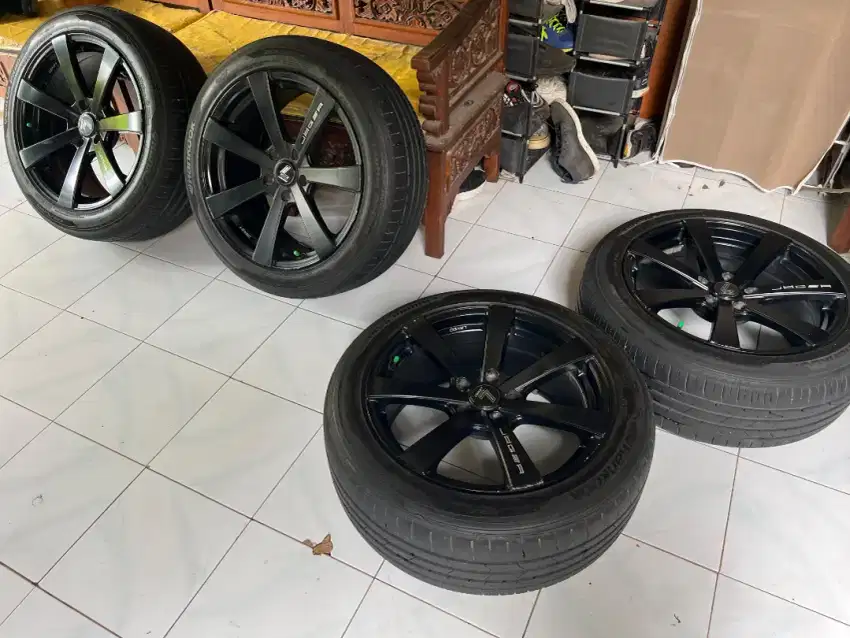 Velg Lenso Jager Craft R18 H5 & Ban Hankook Ventus Prime 225 50 R18