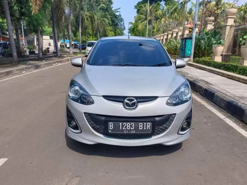 Mazda 2 R AT 2014 Silver