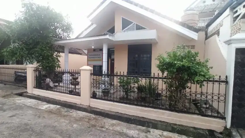 Dijual Rumah KOMPLEK BSB PALEMBANG