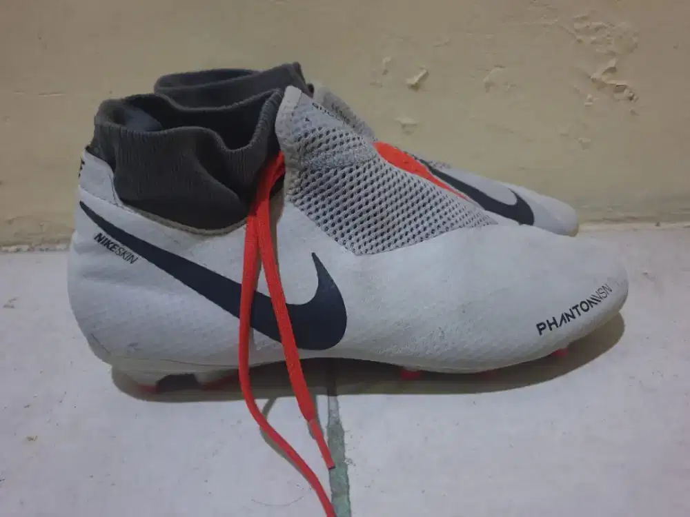 Sepatu bola Nike Phantom VSN Pro FG Original