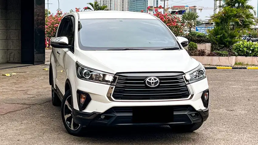 TDP50JT Low Km asli Toyota Innova Venturer 2.4 AT diesel 2021 Facelift