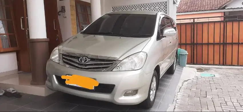 Dijual Kijang Innova tipe V extra 2.0 A/T th 2008