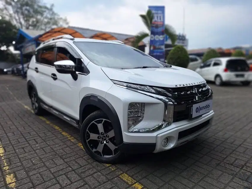 LANGKA - MITSUBISHI XPANDER 1.5 CROSS PREMIUM PACKAGE BENSIN AT 2020