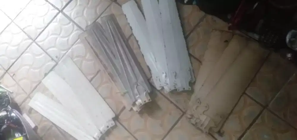 Slhkn plh slh 1 set dr baling2 besi kipas plafon lawas kond normal tuh