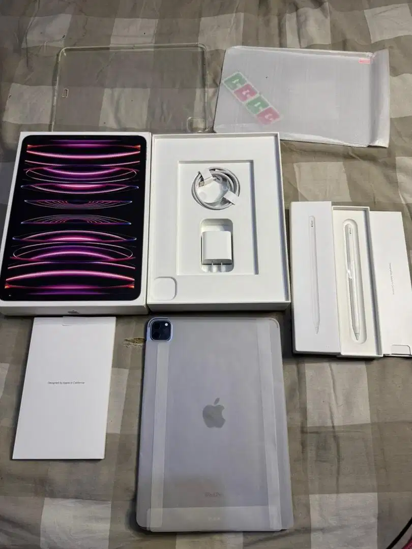 Ipad pro M2 gen 4 128gb dan apple pencil gen 2