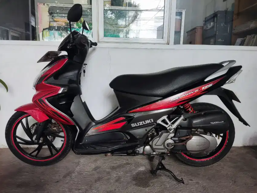 Suzuki Skywave 2008 merah