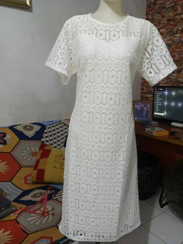Dress brokat import  white