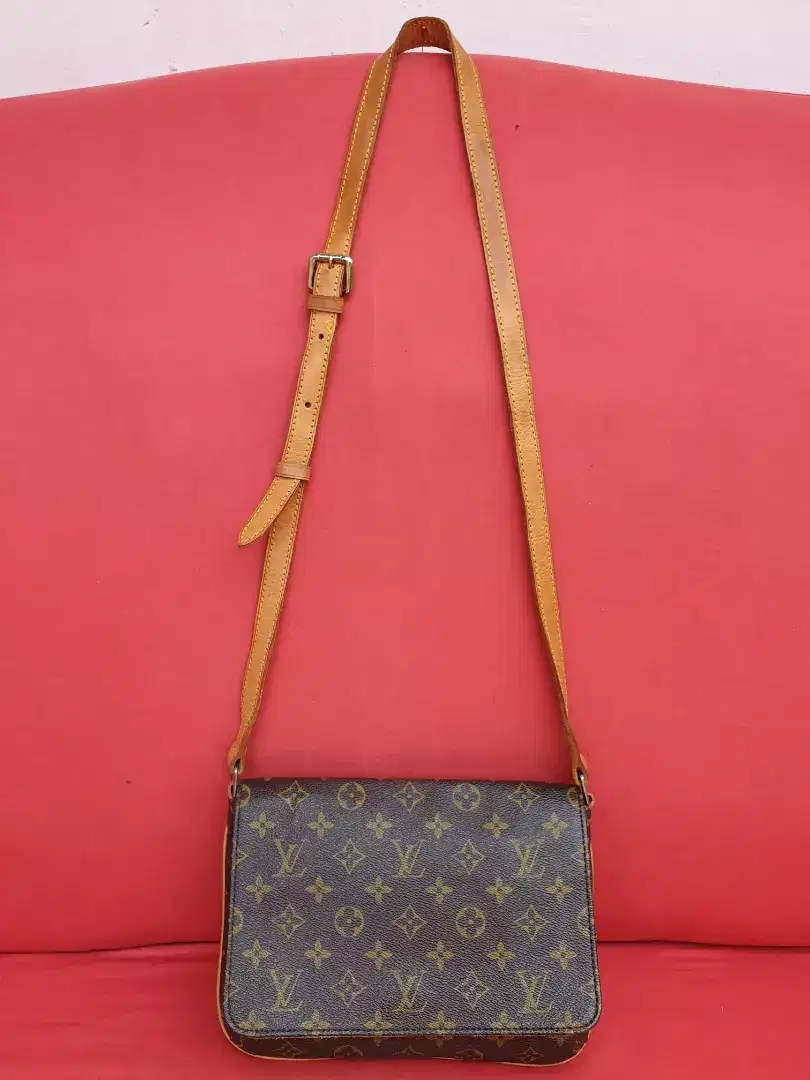 Tas import eks LOUIS VUITTON musette tango sling monogram vintage