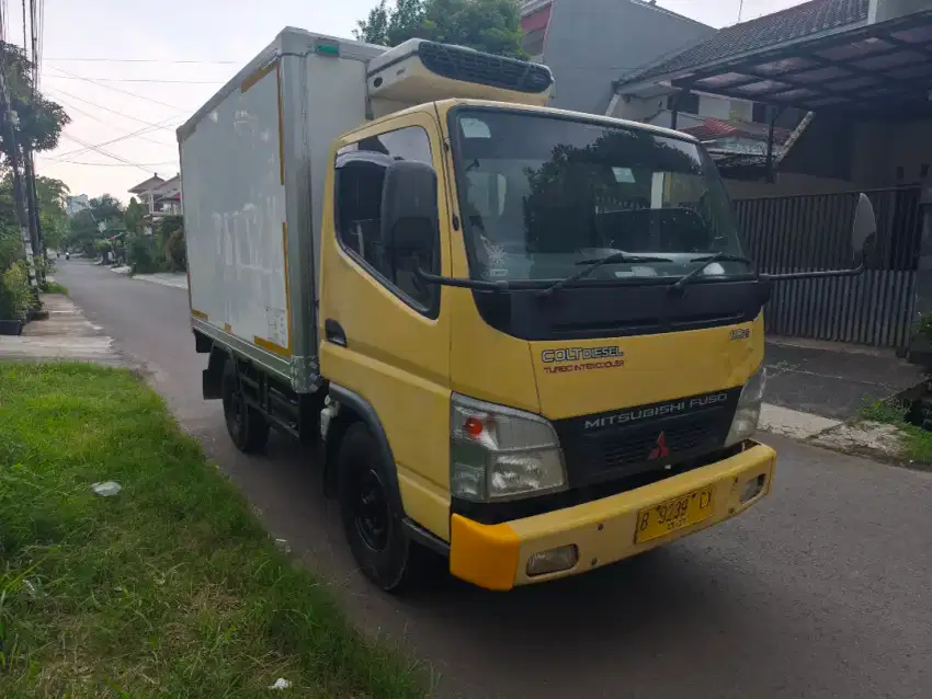 Mitsubishi Canter coltdiesel thn 2013 Box Pendingin Freezer