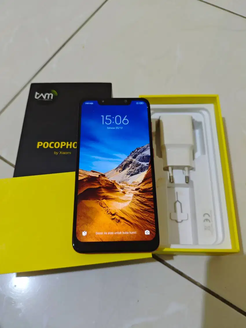 Pocophone F1 6/64 GB