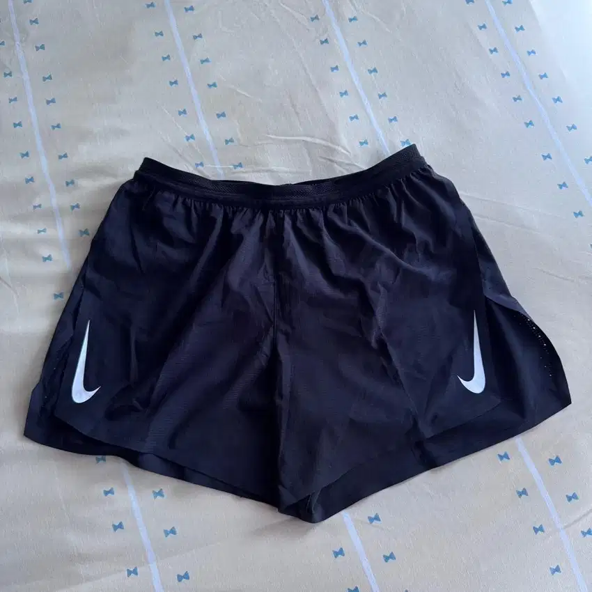 Bekas short Nike Aeroswift size M