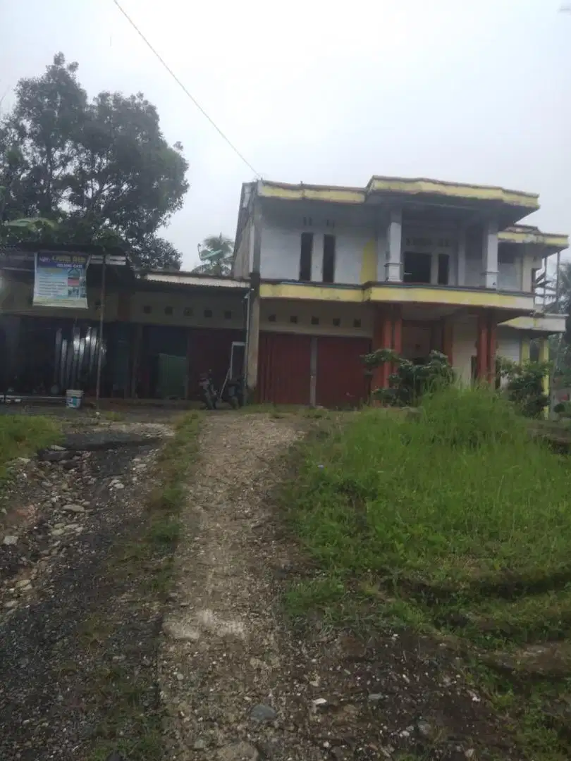 Dijual Rumah 2 Lantai Murah Meriah Lokasi Strategis harga 847.5 jt