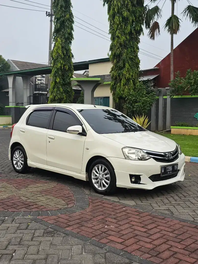 Dp 5jt,etios valco G 2015 istimewah