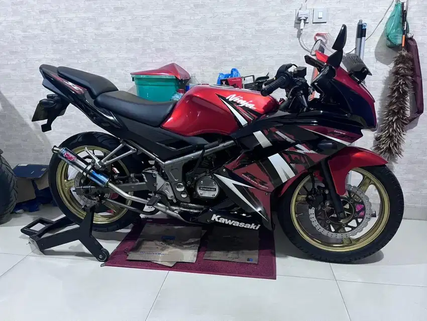 (Low KM) Kawasaki Ninja RR SE 2014