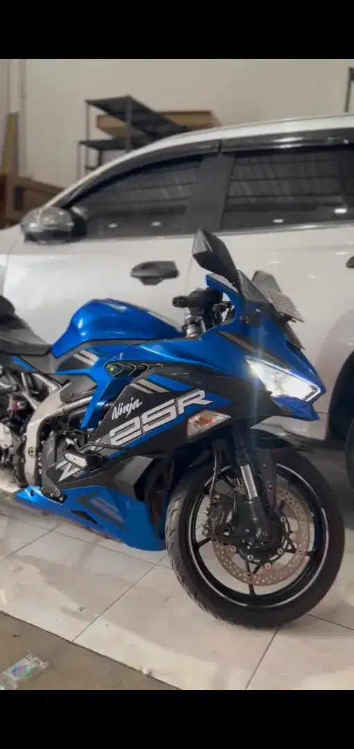 Kawasaki ninja zx 250r ABS like new tahun 2021