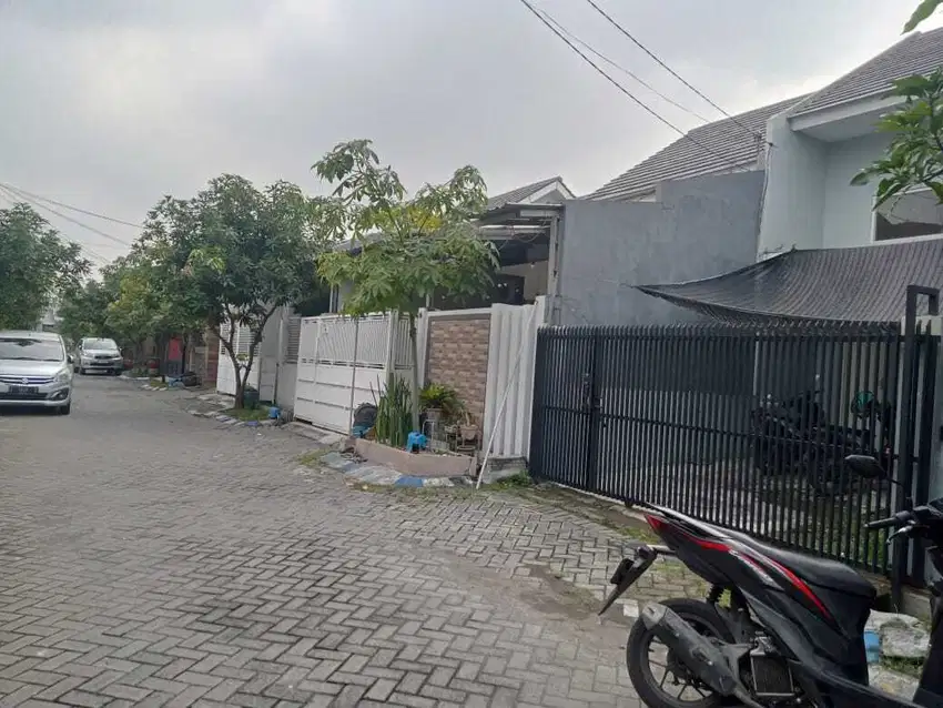 Rumah hook dijual murah lokasi di perumahan grand royal regency