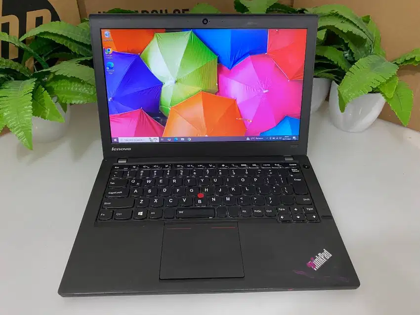 THINKPAD X240 core i5 haswell minimalis tangguh siap kerja kantoran