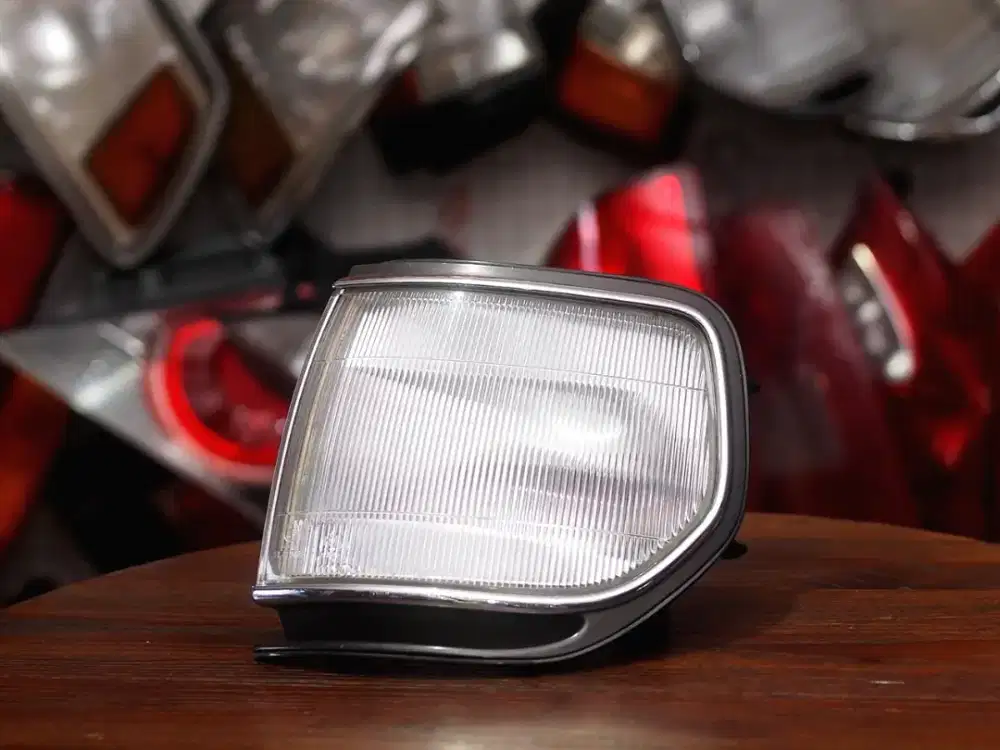 JUALCEPATMURAH Lamp corner sein Toyota landcruiser vx80 ORIGINAL