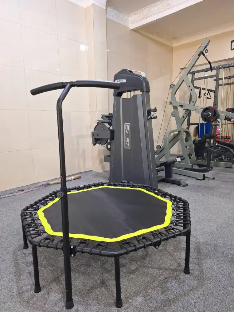 alat fitness trampolin
