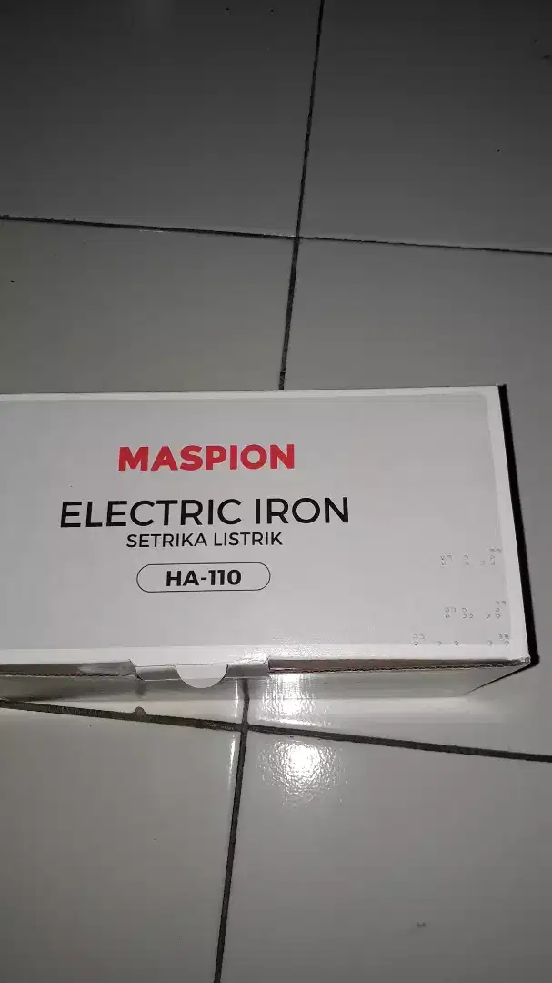 Maspion HA 110 Setrika Elektrik