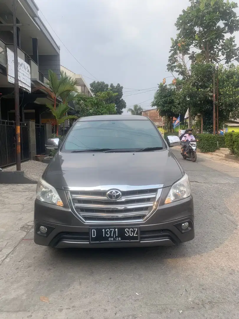 Toyota Kijang Innova 2014 Bensin