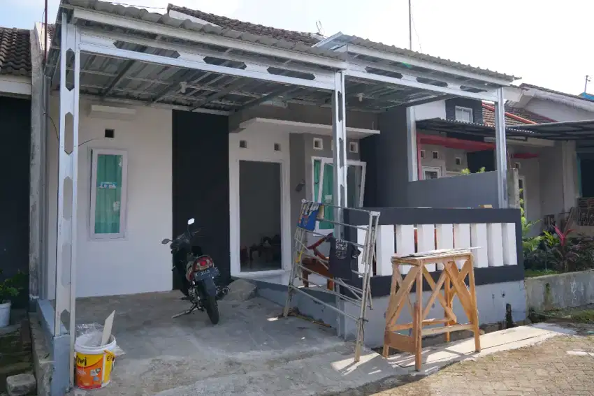 DI JUAL RUMAH  Di PERUMAHAN GRAND KUSUMA KARGIN