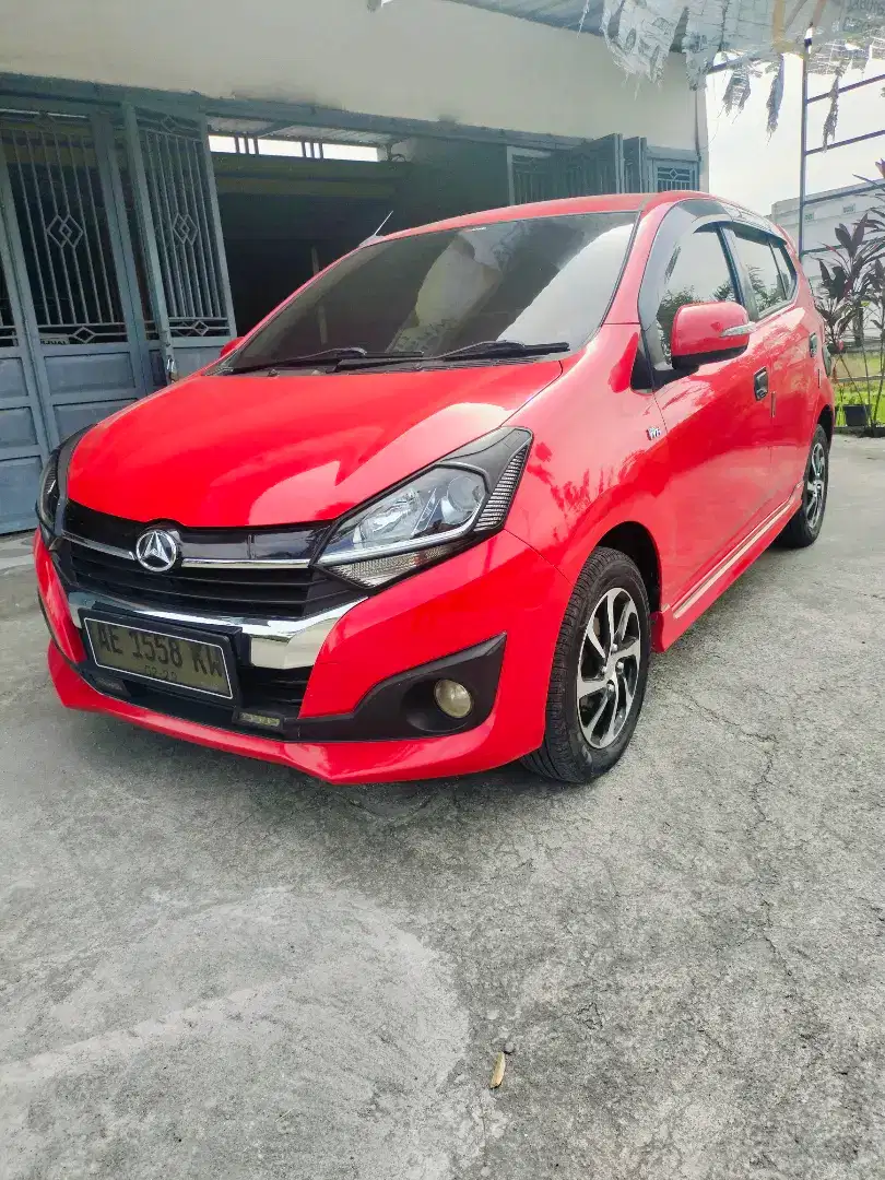 Daihatsu ayla R 1.2 MT